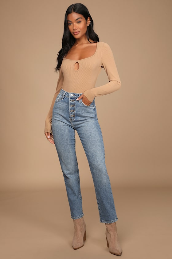 Forever a Trend Light Wash High-Rise Mom Jeans