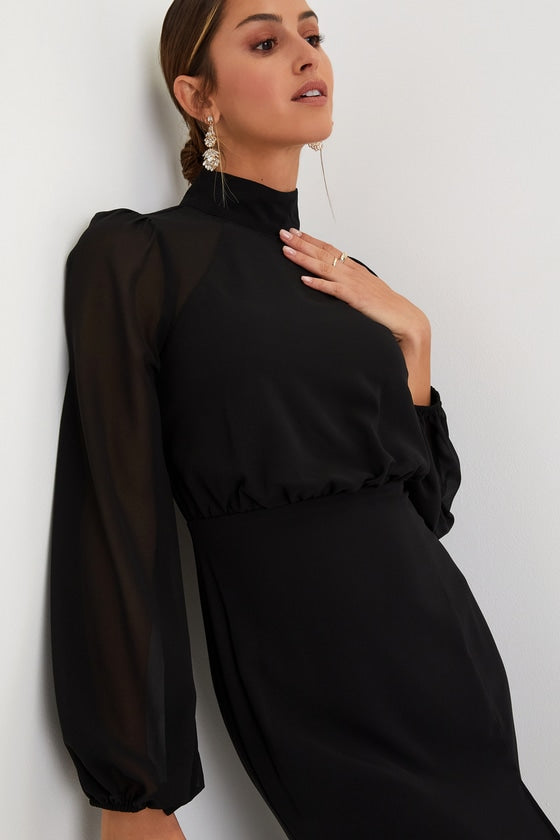 Graceful Entrance Black Long Sleeve Backless Maxi Dress
