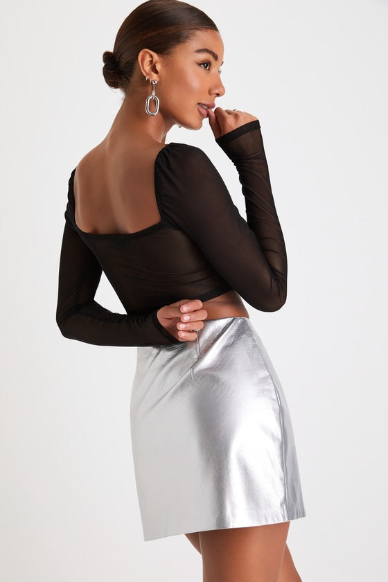 Stylish Invitation Silver Vegan Leather High-Rise Mini Skirt