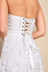 Delightful Romance White Floral 3D Strapless Lace-Up Midi Dress