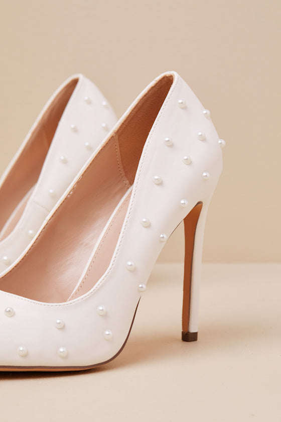 Petitee White Pearl Pointed-Toe Pumps