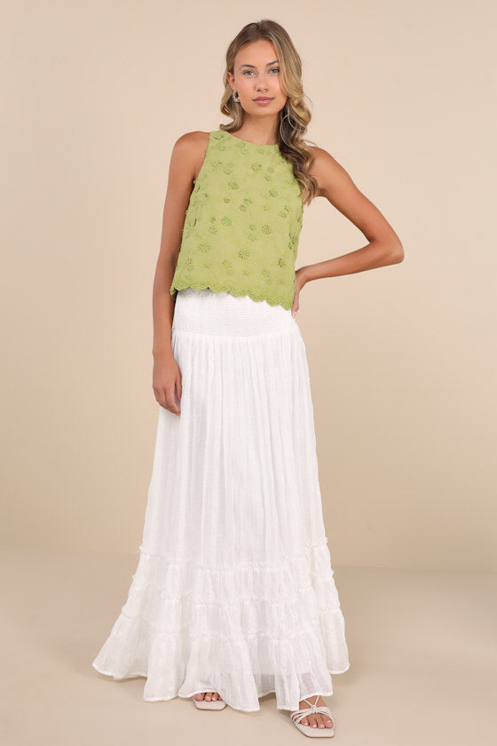 Pleasant Personality Green Floral Embroidered Crew Neck Tank Top