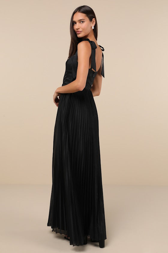 Attentive Elegance Black Tie-Strap Bustier Pleated Maxi Dress