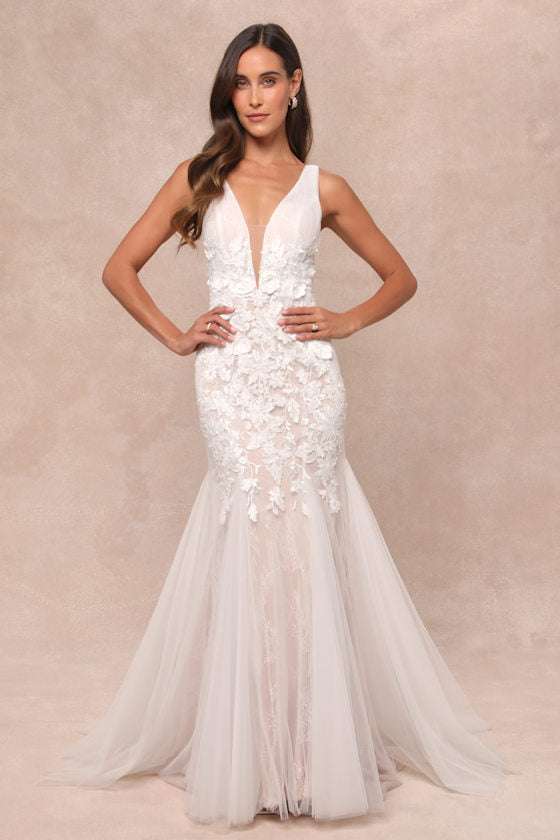 Exceptional Vow White Tulle Lace Applique Mermaid Maxi Dress