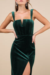 Pristine Luxury Emerald Green Velvet Bustier Maxi Dress
