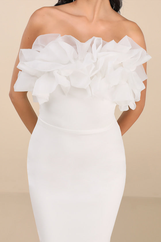 Evening Excellence White Ruffled Strapless Mermaid Maxi Dress