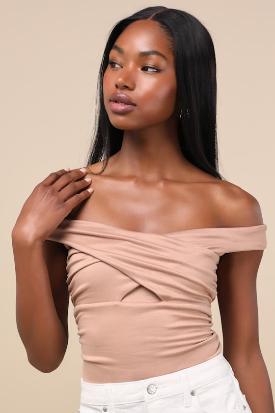 Elowyn Light Blush Cross-Front Off-the-Shoulder Top