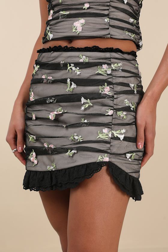 Terese Black Mesh Floral Embroidered Mini Skirt