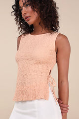 Bizzy Peach Textured Side-Tie Tank Top