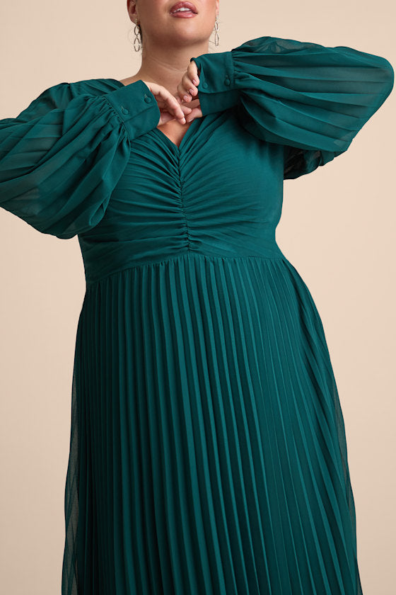 Sophisticated Grace Emerald Green Pleated Long Sleeve Maxi Dress