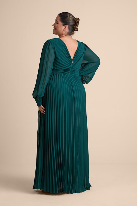 Sophisticated Grace Emerald Green Pleated Long Sleeve Maxi Dress