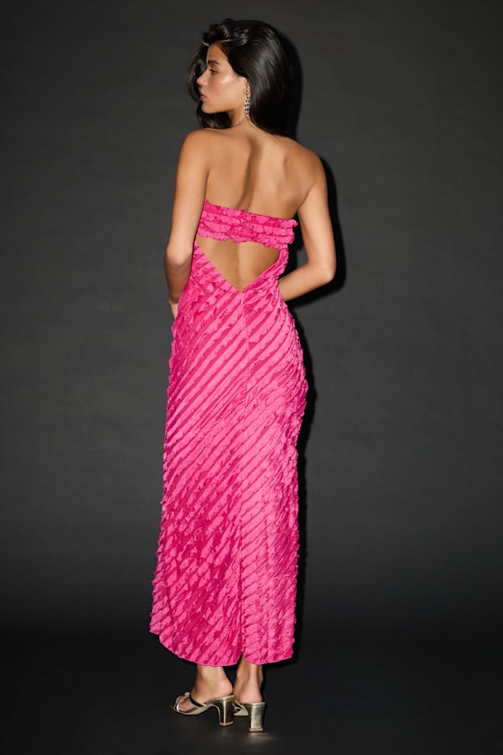 Faelyn Magenta Strapless Ruffled Midi Dress