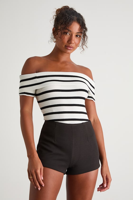 Lynn Black High-Waisted Micro Shorts