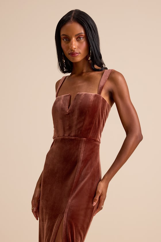Pristine Luxury Dark Mauve Velvet Bustier Maxi Dress