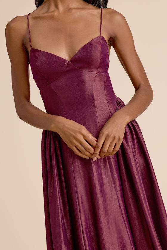 Paride Shiny Plum Gathered Lace-Up Midi Dress