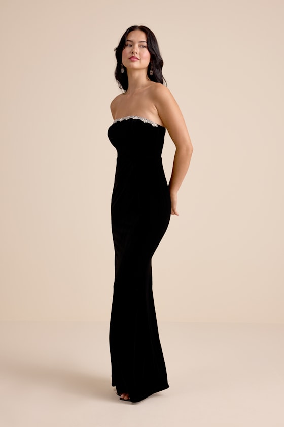 Leesa Black Velvet Rhinestone Mermaid Maxi Dress