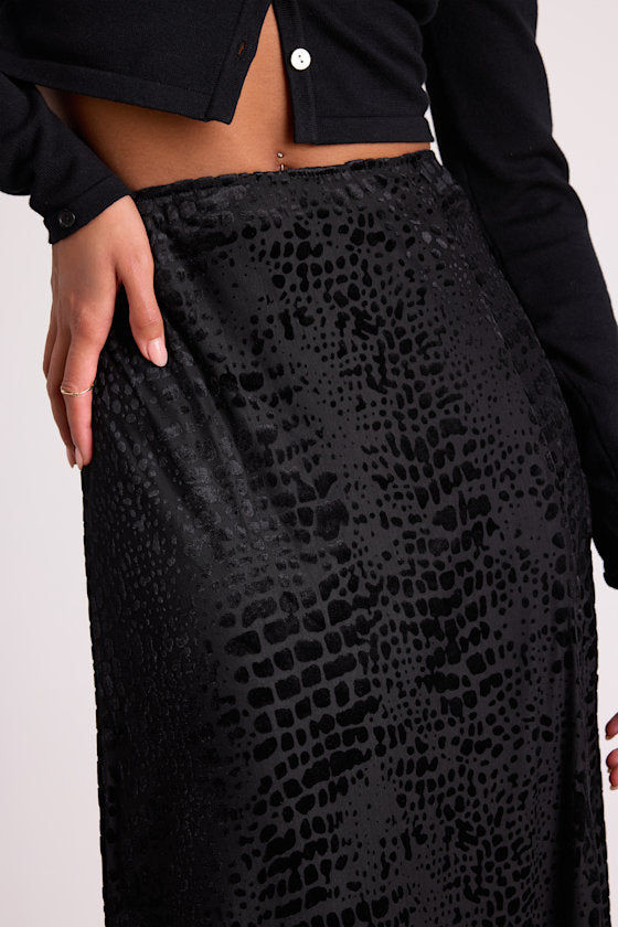 Ashworth Black Burnout Velvet Mid-Rise Maxi Skirt