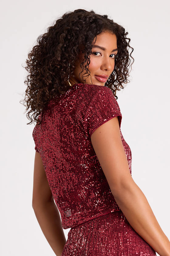 Isotta Burgundy Sequin Short Sleeve Crop Top