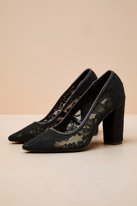 Lolita Black Lace Pointed-Toe Pumps