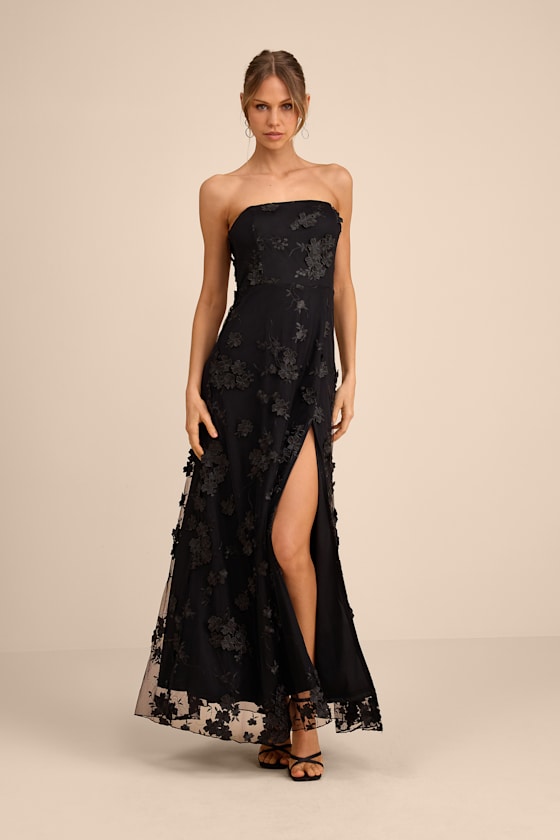 Rare Presence Black 3D Floral Embroidered Maxi Dress