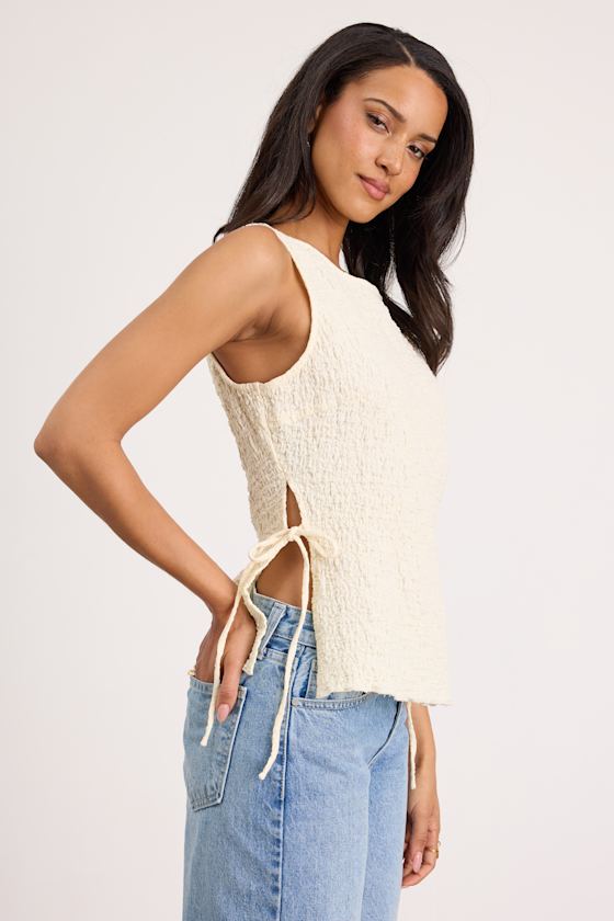 Bizzy Cream Textured Side-Tie Tank Top