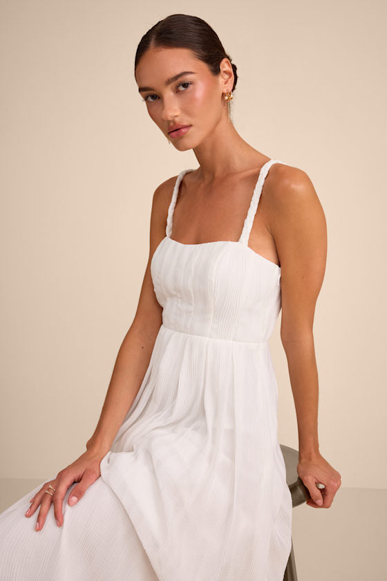 Alana White Textured Sleeveless Maxi Dress