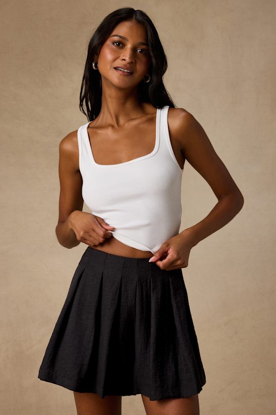Madalina Black Pleated High-Rise Shorts