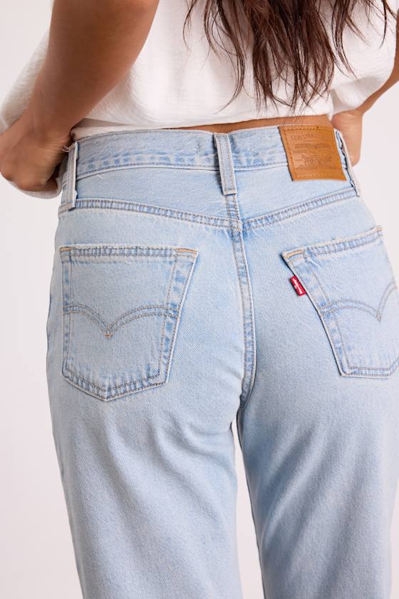 Easy Dad Light Wash High-Rise Jeans