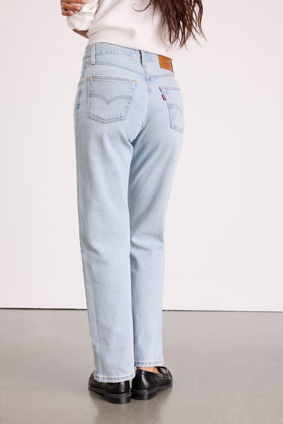 Easy Dad Light Wash High-Rise Jeans