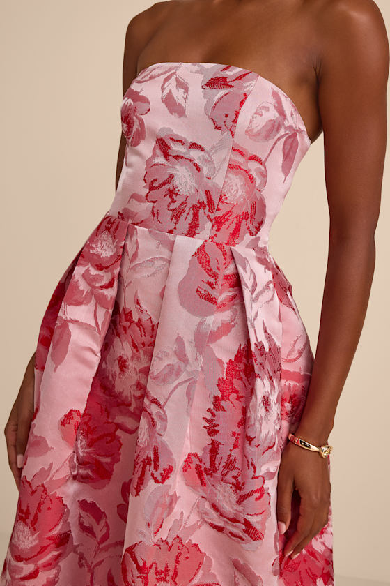 Elsa Light Pink Floral Jacquard Strapless Maxi Dress
