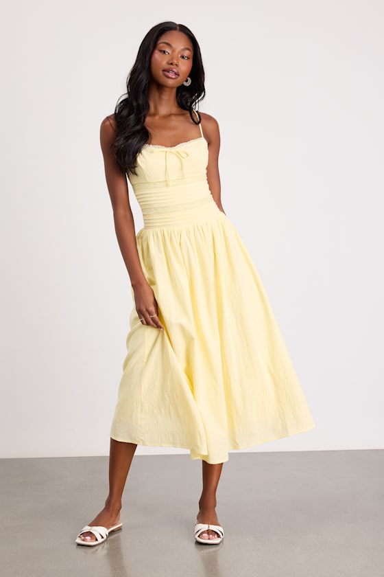 Elina Light Yellow Pleated Midi Dress