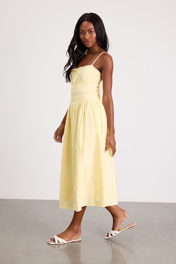 Elina Light Yellow Pleated Midi Dress