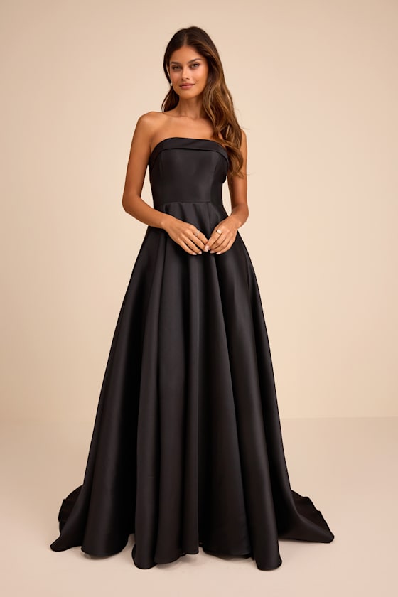 Eris Black Taffeta Strapless Bow Gown