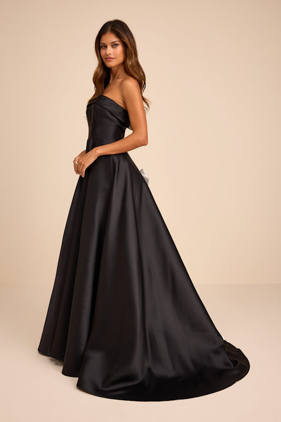 Eris Black Taffeta Strapless Bow Gown